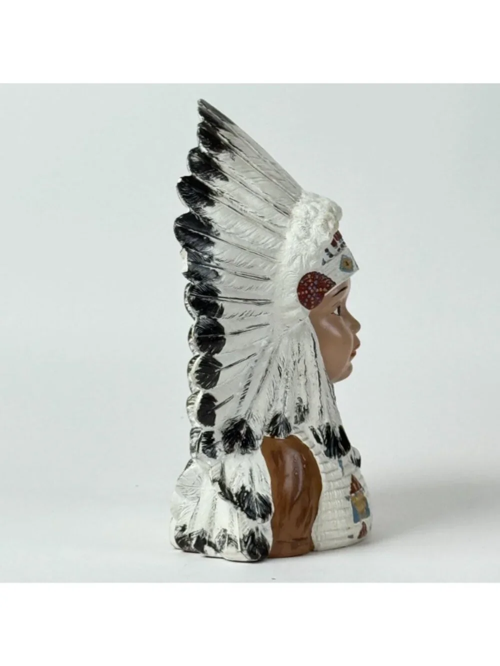 Vintage 1984 Byron Mold Native American Child Bust Headdress Sculpture